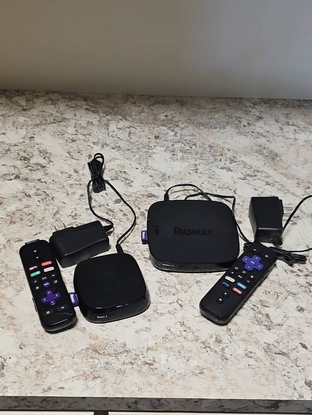 Roku- Streaming Device (2)